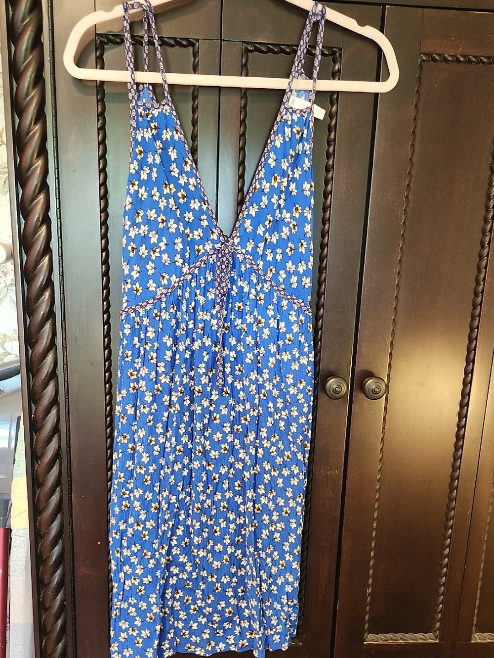Xhilaration Blue Floral V-Neck Sundress